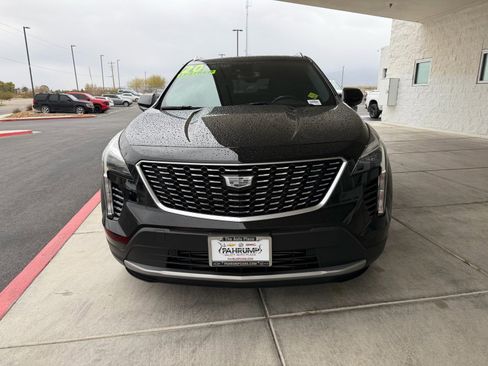 Used 2020 Cadillac XT4 Premium Luxury w/ Cold Weather Package image 8