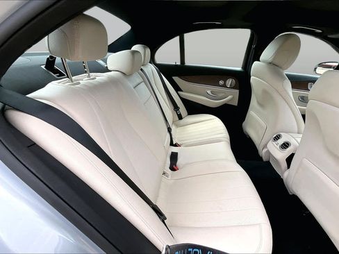 Used 2023 Mercedes-Benz E 350 Sedan image 20