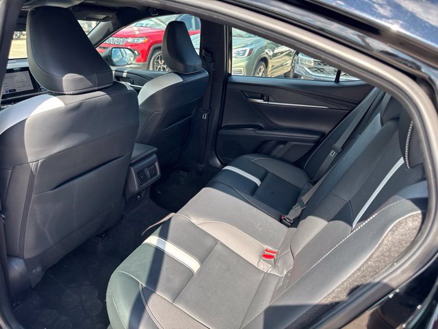 Used 2025 Toyota Camry SE FWD image 40
