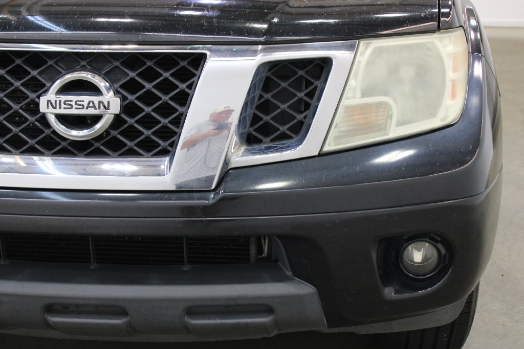 Used 2016 Nissan Frontier SV w/ SV Value Truck Package RWD image 8