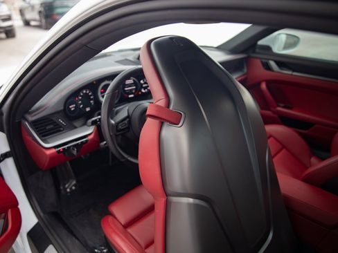 Certified 2021 Porsche 911 Carrera S image 21