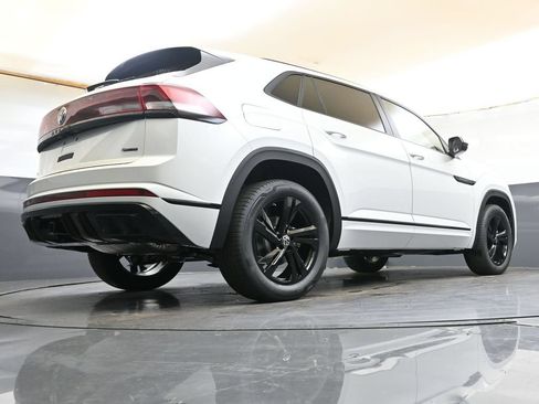 New 2026 Volkswagen Atlas Cross Sport SEL R-Line AWD/4WD image 43