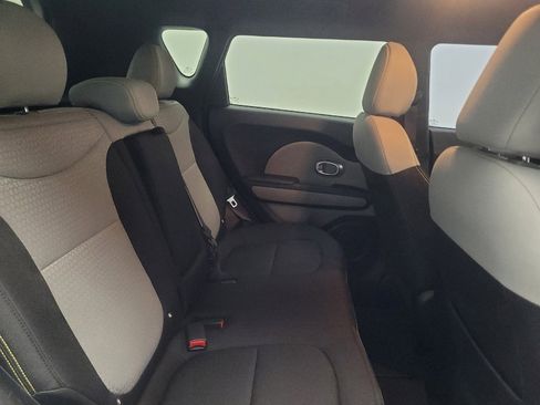 Used 2016 Kia Soul + w/ Eco Package FWD image 19