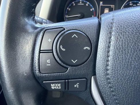 Used 2017 Toyota RAV4 XLE FWD image 24