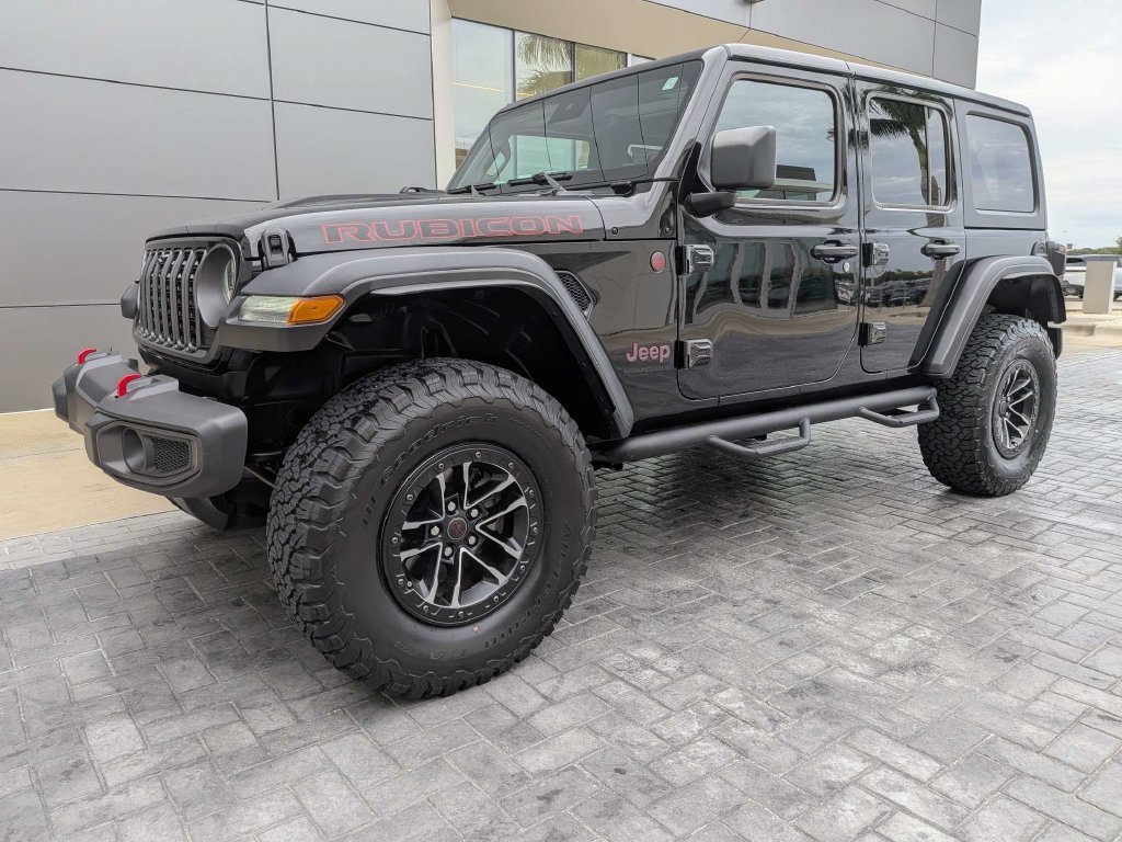 Used 2024 Jeep Wrangler Unlimited Rubicon w/ XTREMEE 35" Tire Package AWD/4WD image 1