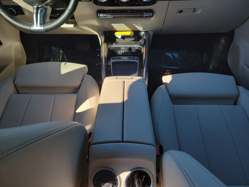 Certified 2026 Mercedes-Benz GLA 250 image 8