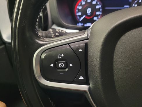 Used 2018 Volvo XC60 T5 Momentum w/ Vision Package AWD/4WD image 22