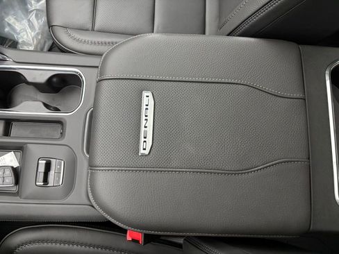 New 2026 GMC Sierra 2500 Denali w/ Denali Reserve Package image 33