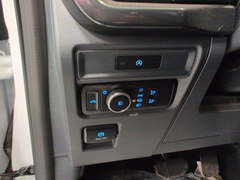 Used 2025 Ford F150 STX w/ Equipment Group 200A image 16