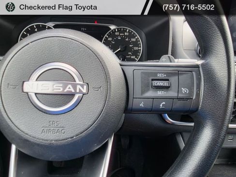 Used 2023 Nissan Rogue S FWD image 14