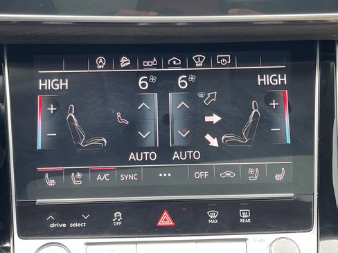 Used 2020 Audi Q8 Prestige w/ Prestige Package image 20