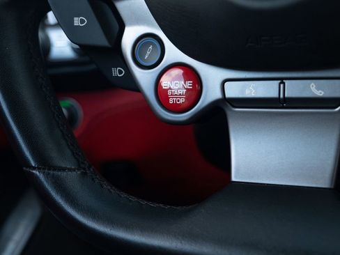 Used 2019 Ferrari Portofino image 39