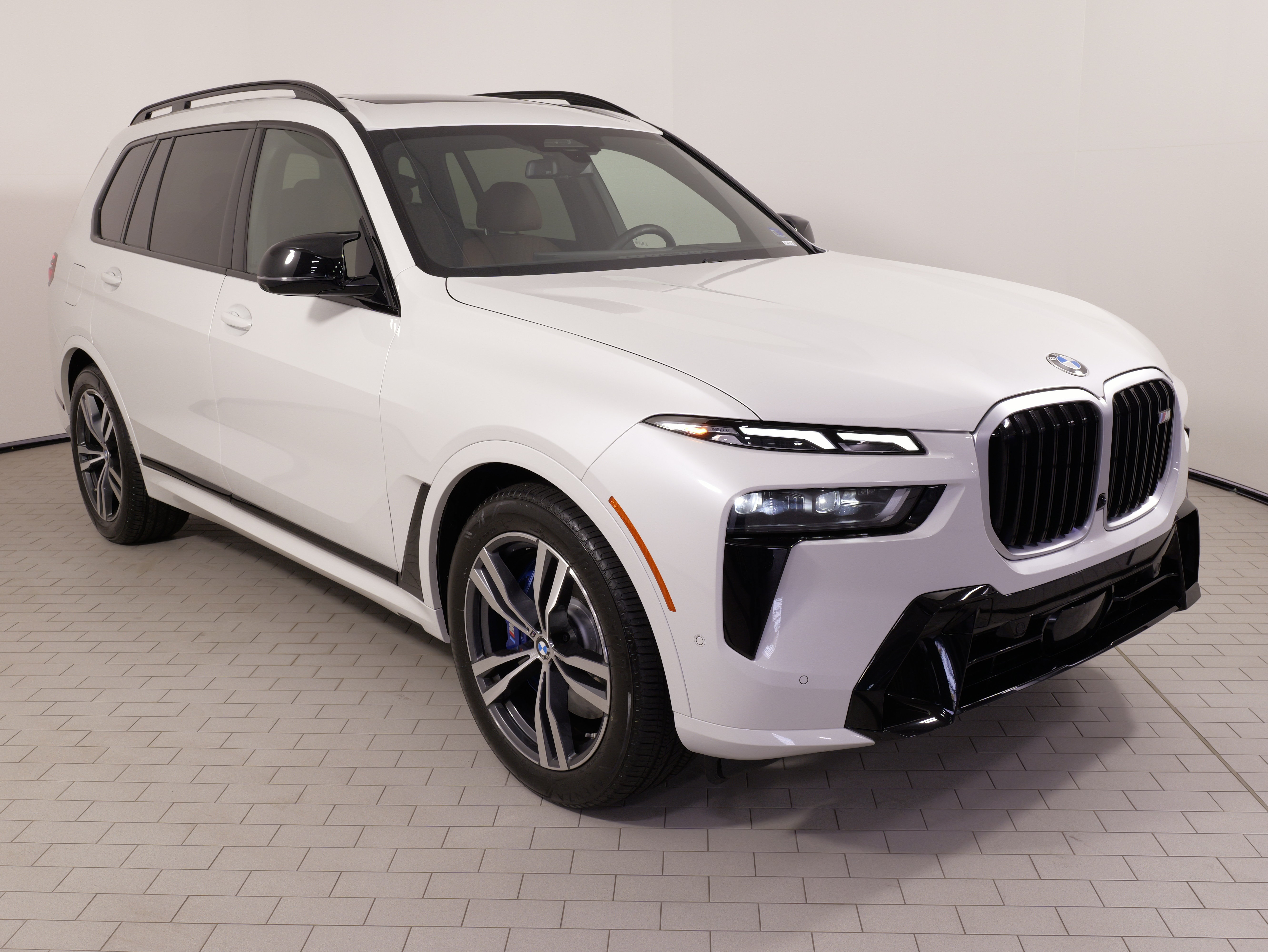 Used 2026 BMW X7 M60i AWD/4WD image 5