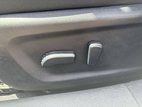 Used 2025 Nissan Altima 2.5 SV FWD image 22