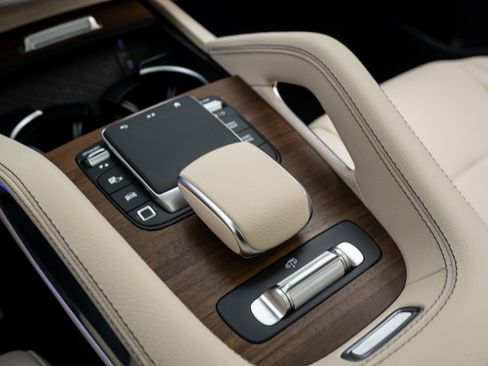 New 2026 Mercedes-Benz GLS 450 GLS 450 image 33