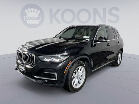 Used 2023 BMW X5 xDrive40i w/ Premium Package image 1