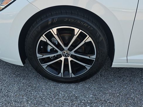 Used 2023 Volkswagen Jetta Sport FWD image 9