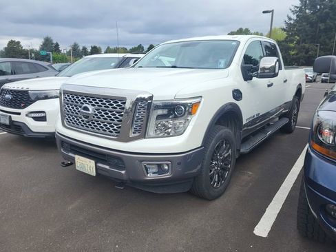 Used 2016 Nissan Titan Platinum Reserve AWD/4WD image 2