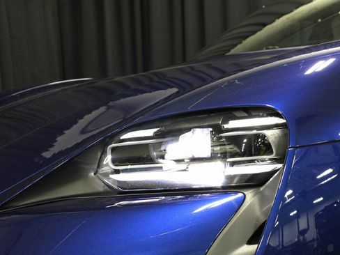 Certified 2021 Porsche Taycan image 15