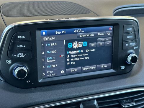 Used 2020 Hyundai Santa Fe SEL image 18