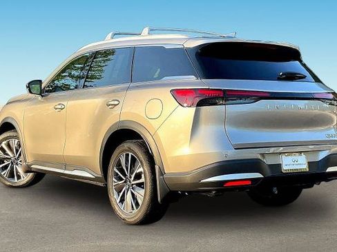 Certified 2026 INFINITI QX60 Luxe w/ Cargo Package AWD/4WD image 4