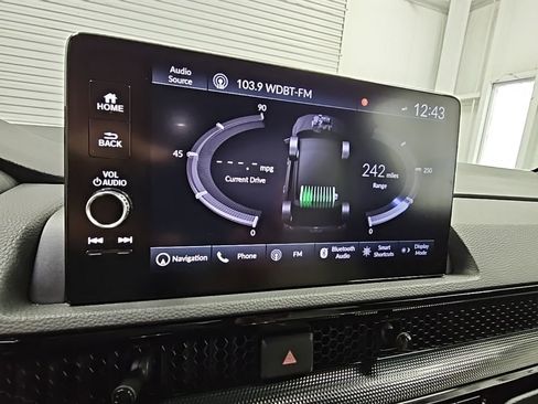 Used 2025 Honda CR-V Sport Touring image 17