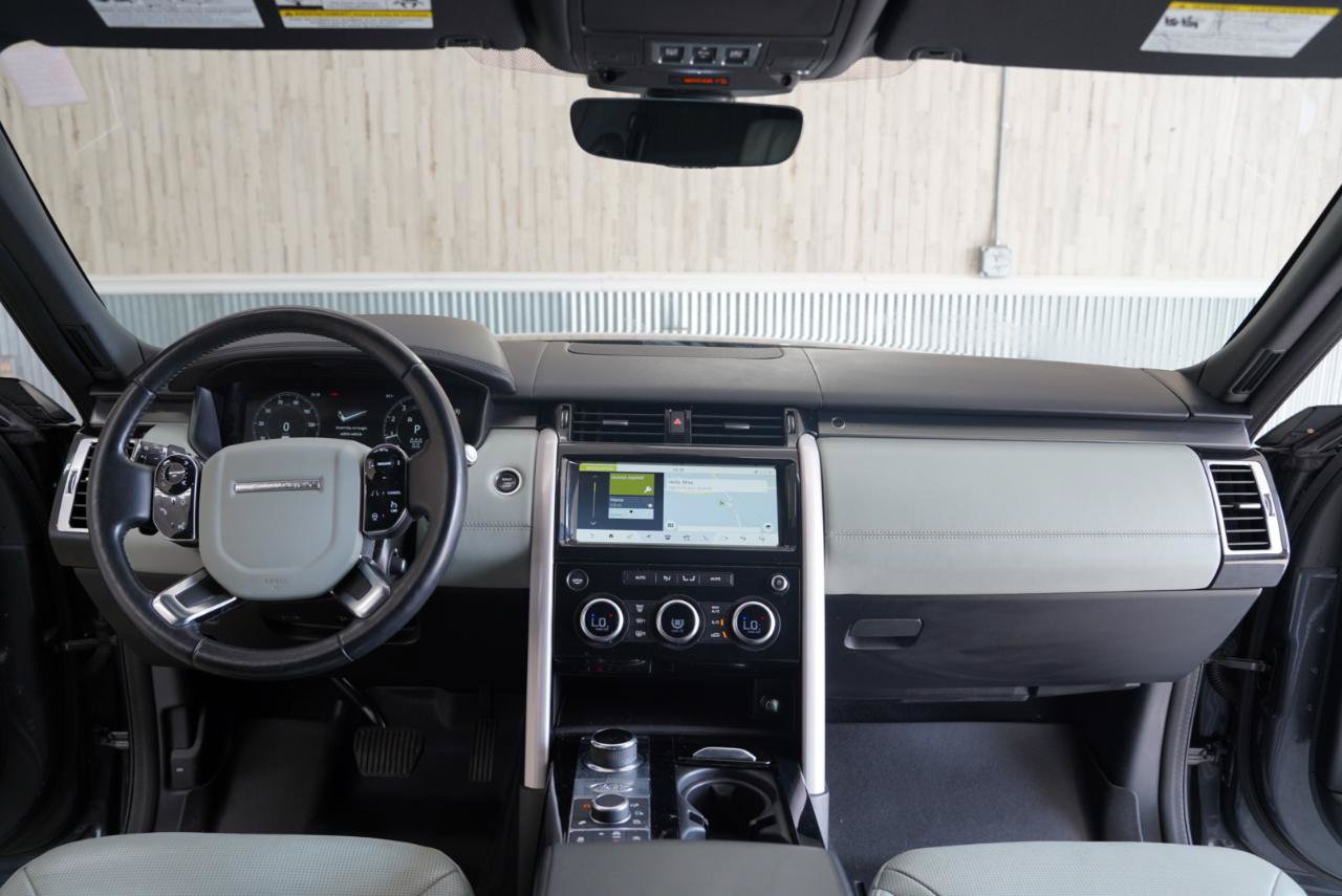 Used 2020 Land Rover Discovery HSE Luxury AWD/4WD image 18