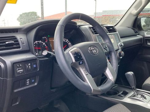 Used 2022 Toyota 4Runner SR5 image 8