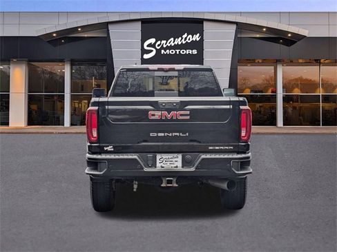 Used 2023 GMC Sierra 3500 Denali w/ Denali Black Diamond Edition image 4