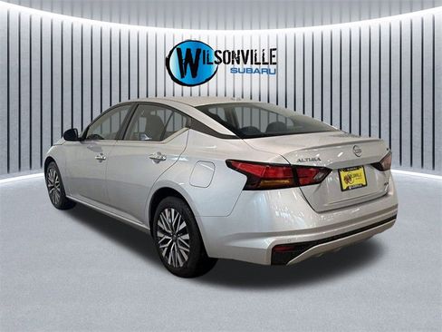 Used 2023 Nissan Altima 2.5 SV image 8