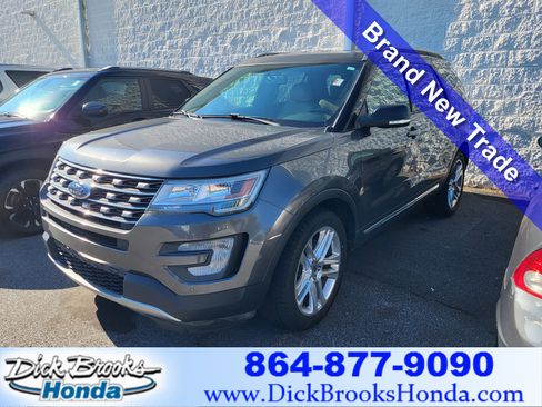 Used 2017 Ford Explorer XLT w/ Equipment Group 202A FWD image 1