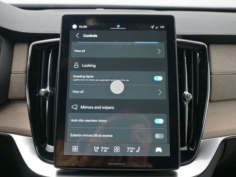 New 2026 Volvo XC90 B6 Ultra w/ Lounge Package image 18