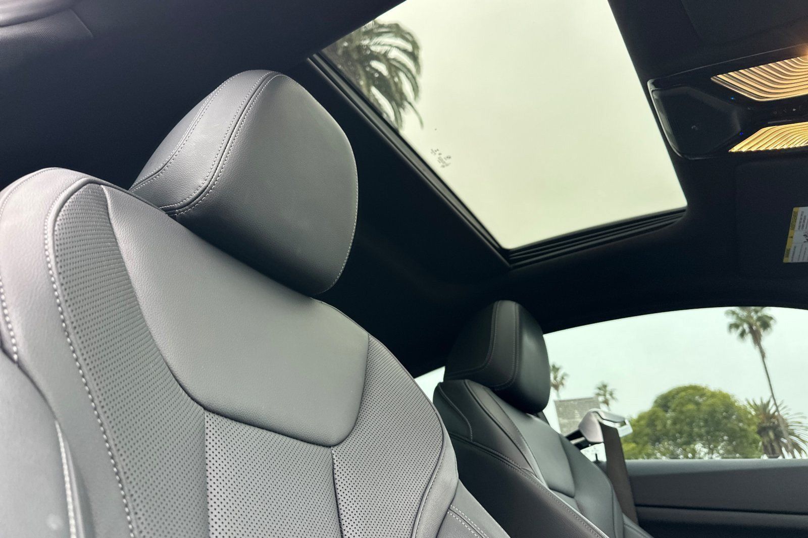 Used 2023 BMW M440i Coupe w/ Premium Package RWD image 13