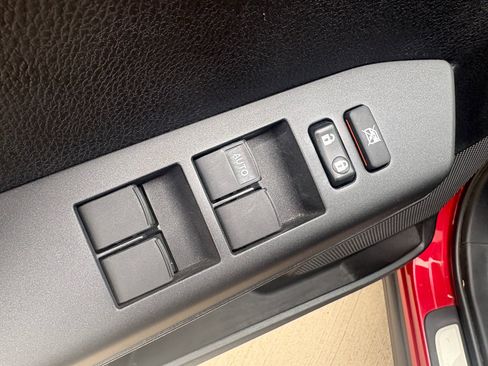 Used 2016 Toyota RAV4 XLE AWD/4WD image 11