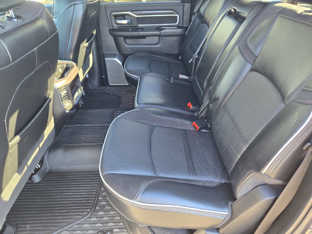 Used 2025 RAM 2500 Laramie AWD/4WD image 10