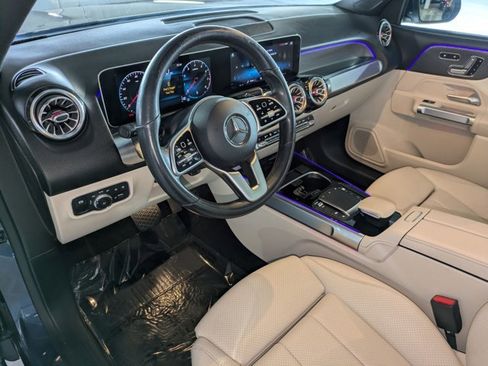 Certified 2021 Mercedes-Benz GLB 250 w/ Premium Package image 10