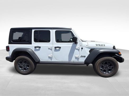 Used 2023 Jeep Wrangler Unlimited AWD/4WD image 4