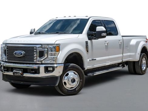 Used 2020 Ford F350 Lariat w/ Lariat Ultimate Package AWD/4WD image 4