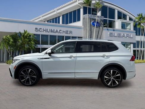 Used 2022 Volkswagen Tiguan SEL R-Line AWD/4WD image 4