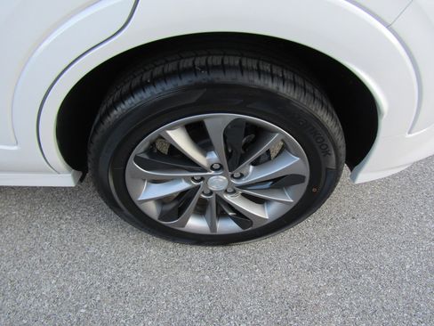 Used 2022 Buick Encore GX Preferred w/ Sport Touring Package FWD image 10