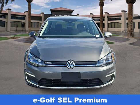 Used 2018 Volkswagen e-Golf SEL Premium w/ Driver Assistance Package FWD image 3