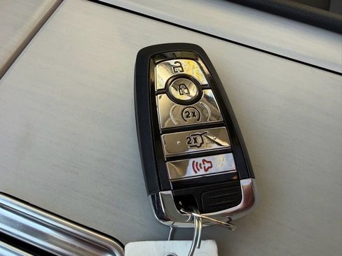 New 2025 Lincoln Navigator Reserve image 40