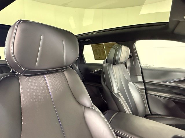 Certified 2024 Cadillac Lyriq Luxury AWD/4WD image 27