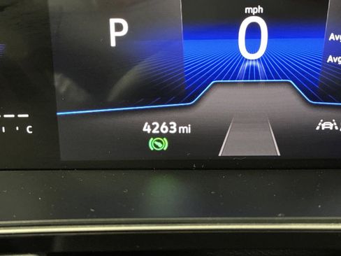 Used 2025 Volkswagen Jetta SE w/ Sunroof Package image 6