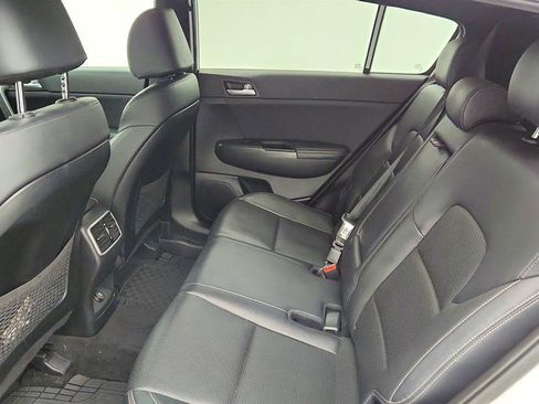 Used 2021 Kia Sportage S image 20