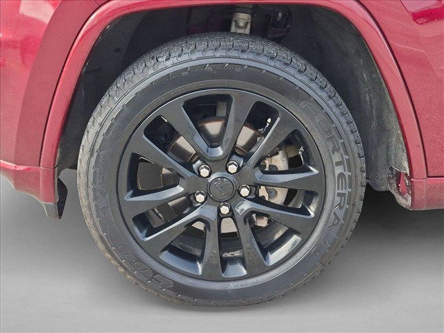 Used 2019 Jeep Grand Cherokee Altitude RWD image 24
