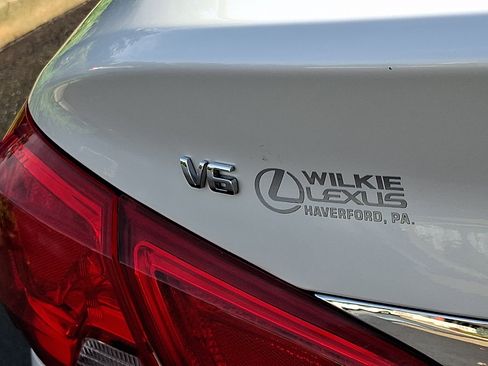 Used 2018 Chevrolet Impala Premier FWD image 32