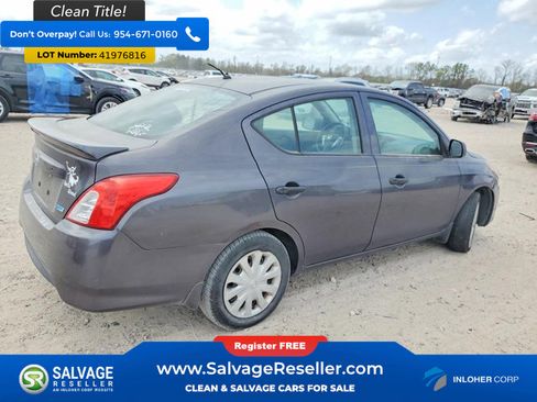 Used 2015 Nissan Versa S Plus image 4