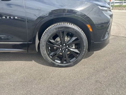 Certified 2022 Chevrolet Blazer RS w/ Enhanced Convenience Package FWD image 14