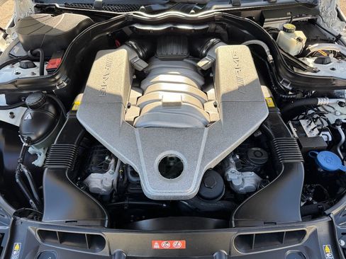 Used 2014 Mercedes-Benz C 63 AMG Sedan image 9